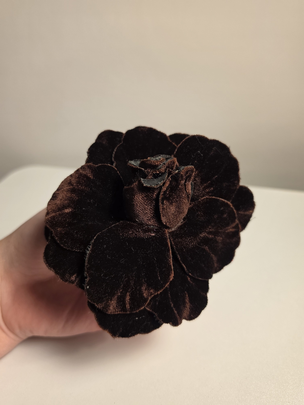 Vintage Brown Velvet Rose Brooch Pin - Picture 3 of 6